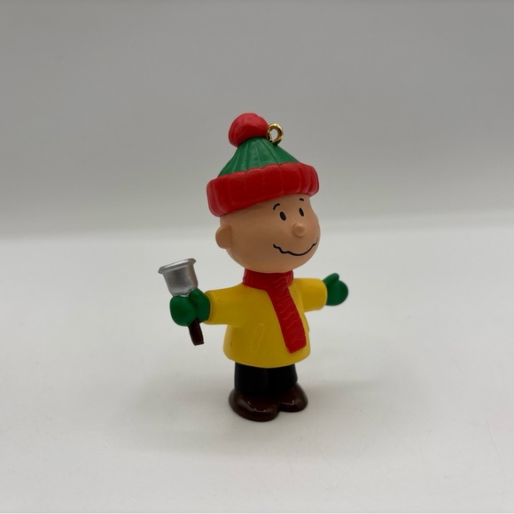 Hallmark Keepsake Ornament 1995 Charlie Brown One Of Four Ornaments Handcrafted - Picture 8 of 12